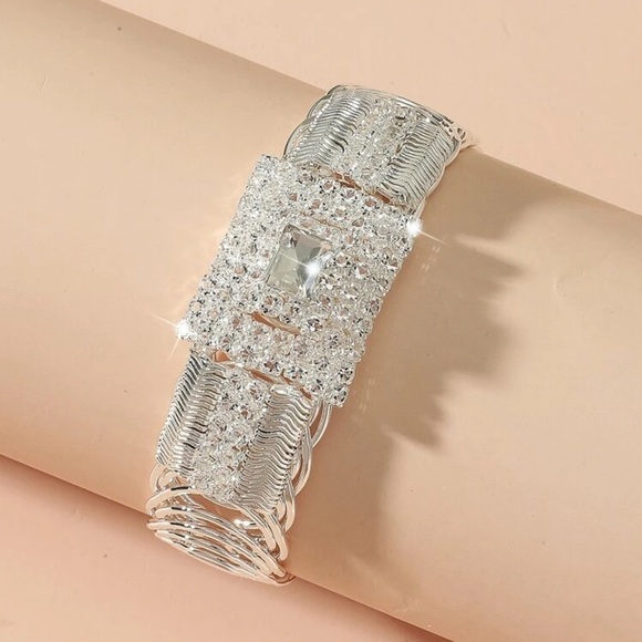Sparkling Square Shaped Full Rhinestone Spring Open Silver Bracelet - Picture 2 of 4